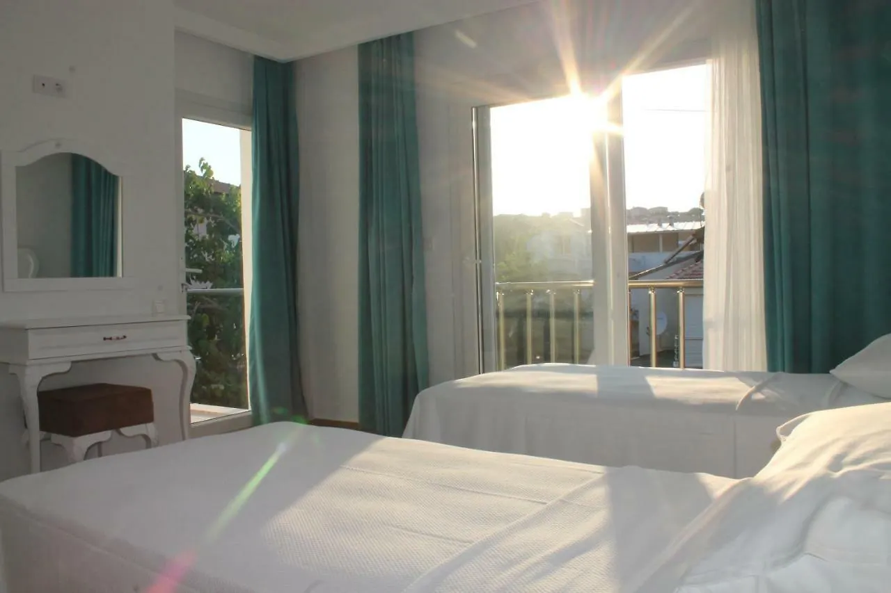 Alesya Otel İzmir 3*,